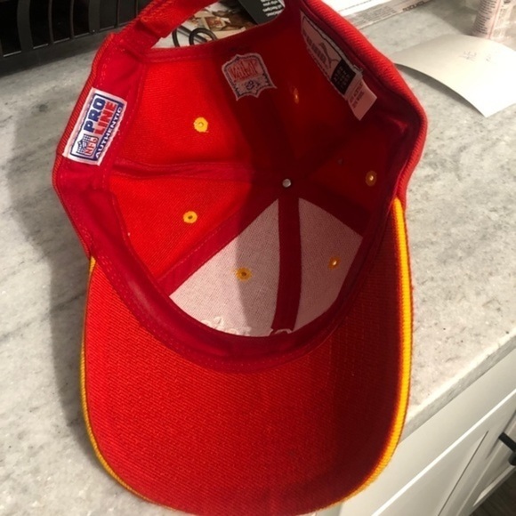 Kansas City Chiefs Football Hat Red One Size - Picture 2 of 6